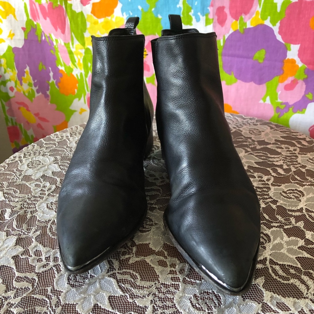 MARC FISHER CHELSEA BLACK LEATHER WITCH BOOTIE - Picture 5 of 8